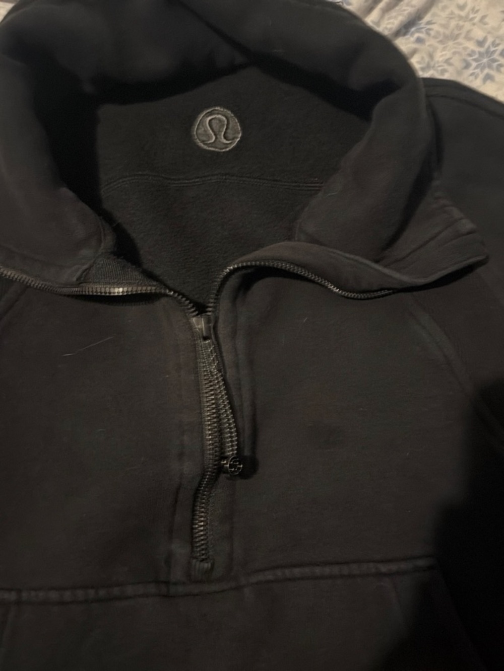 lululemon athletica Men’s Black Quarter-Zip Pullover Sweater